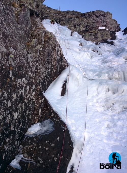 curso-escalada-hielo-pirineos-guias-boira (106)