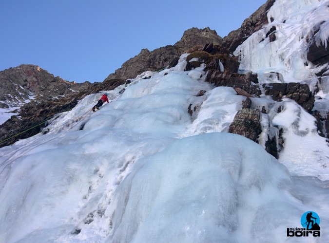 curso-escalada-hielo-pirineos-guias-boira (66)